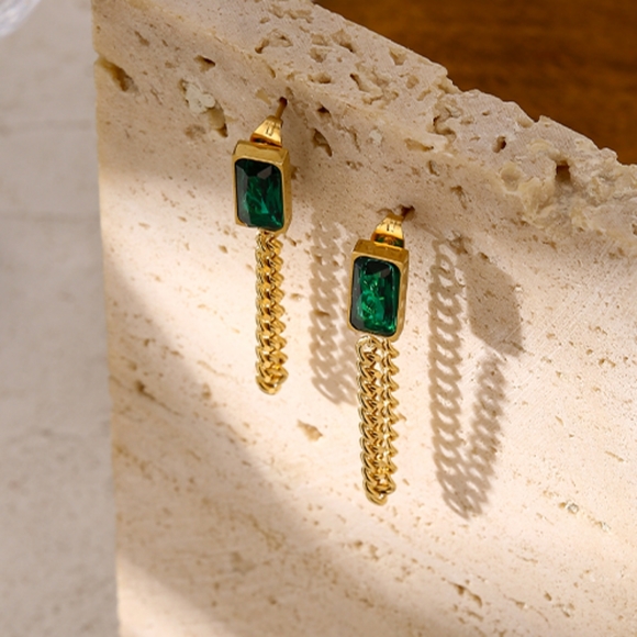 Fashion Chain Earrings - Picture 4 of 8